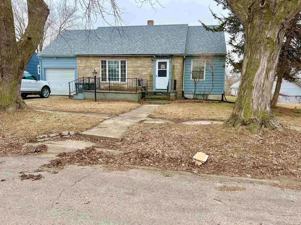 721 2nd Ave NE, Oelwein, IA 50662