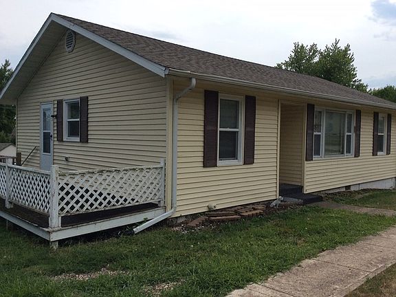 2nd image of 1215 Main St