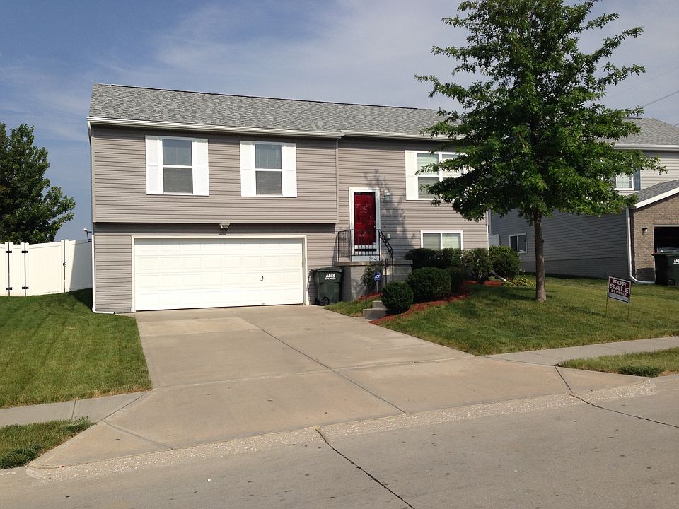1st image of 8211 S 159th Ave