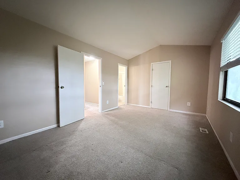 4849 Herndon Dr — Photo 22