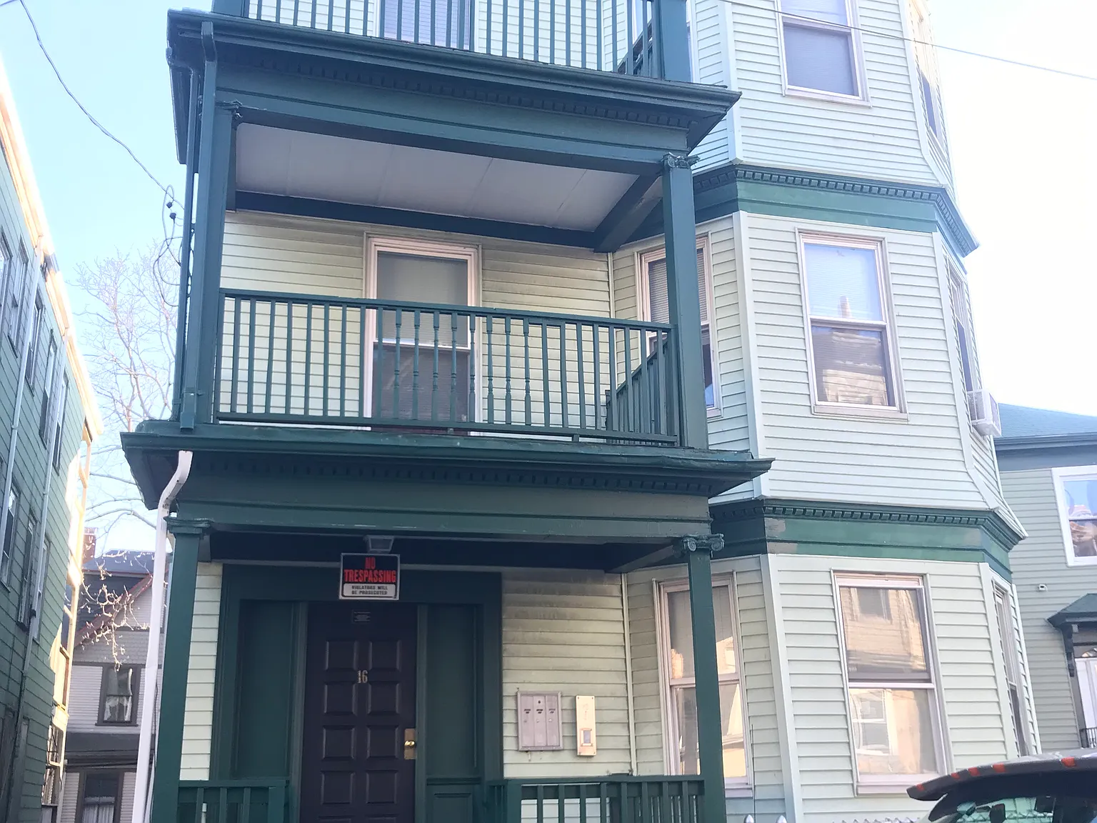4 bed, 1.5 bath, $3,744 — Photo 2