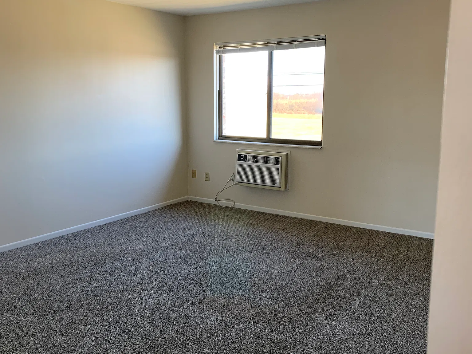 2 bed, 882 sqft, $850 — Photo 4
