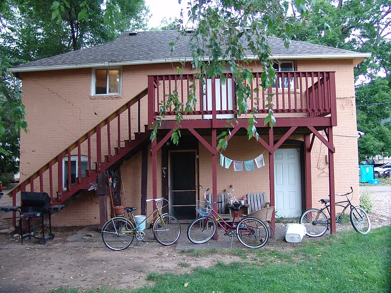 717 Mathews St — Photo 6