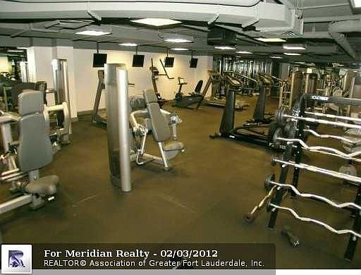 4th image of 3020 NE 32nd Ave APT 1215
