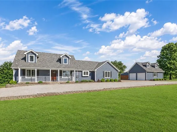 4000 W 215th St, Bucyrus, KS 66013