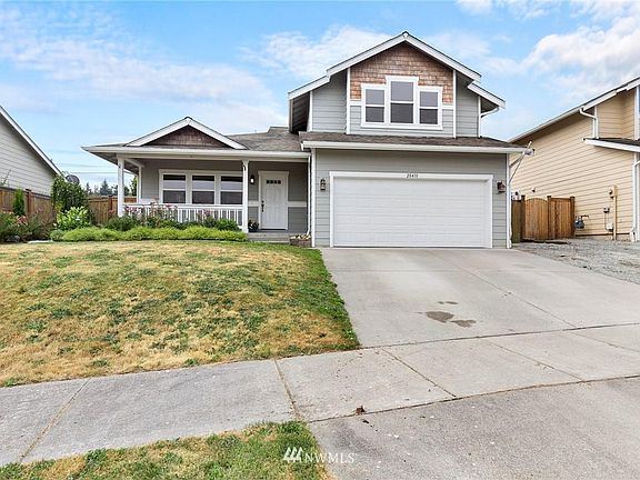3rd image of 28410 74th Dr NW