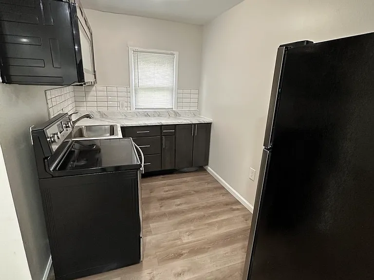 22 Lake St #5B — Photo 10