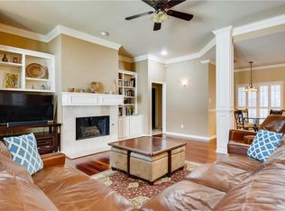 2312 Oak Mnr, Arlington, TX 76012