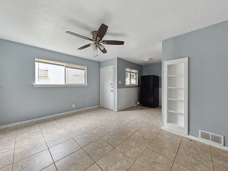 3906 Video St #A — Photo 2