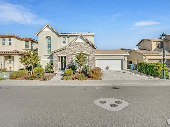 2nd image of 312 Primrose Drive