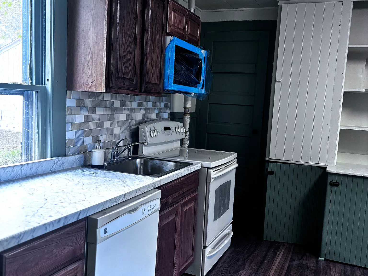 4 Niles Rd — Photo 4