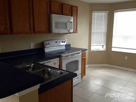 3rd image of 419 Majesty Dr