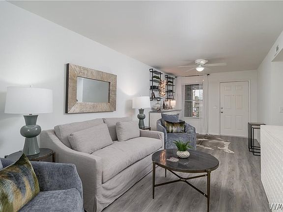 3rd image of 1009 12th St APT 28