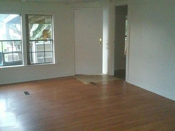 5th image of 8907 Deerwood Dr