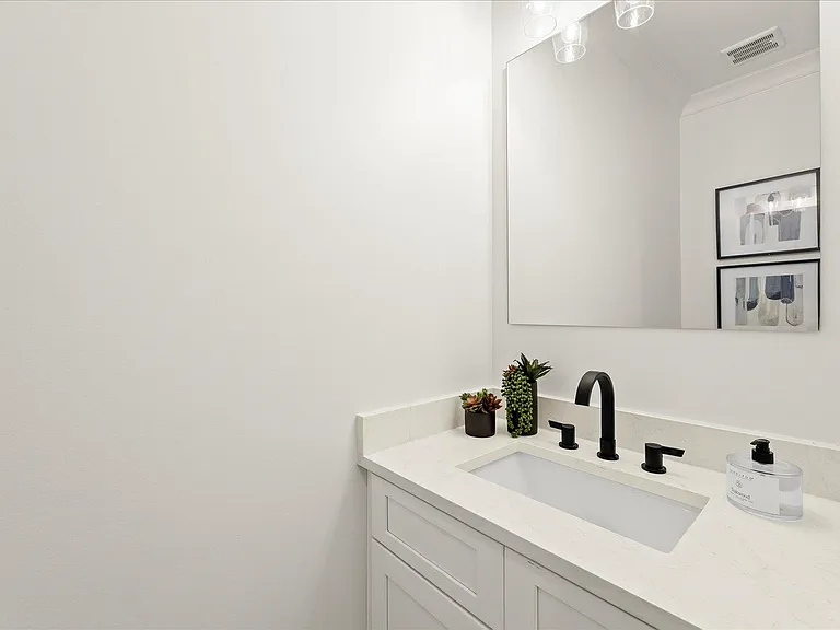1270 Glen Eagle Dr — Photo 18