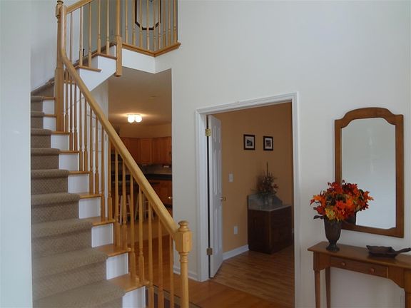 4th image of 152 Kennewyck Cir