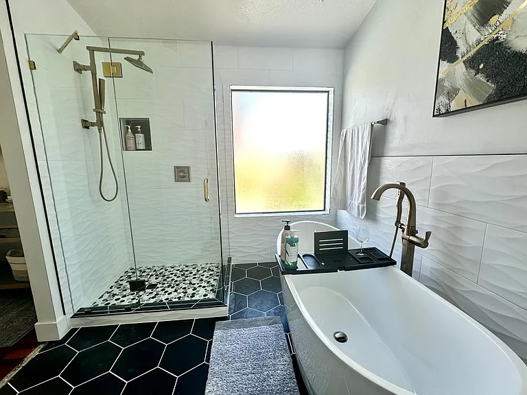 2118 E Marquette Dr — Photo 22