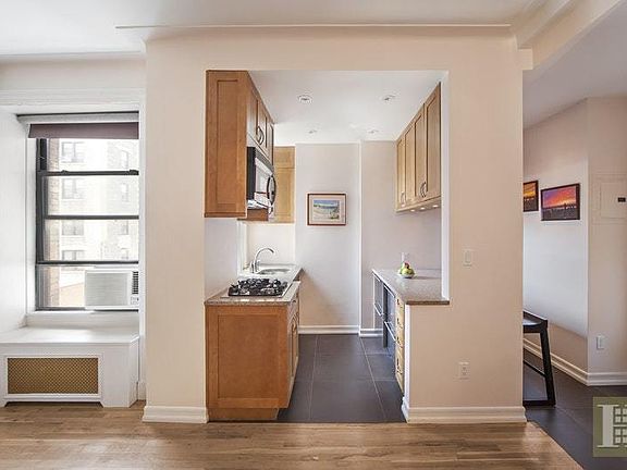 2nd image of 541 Amsterdam Ave #9J