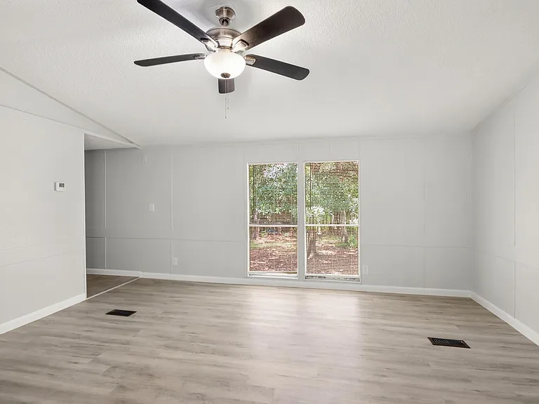25494 Deepwood Dr #B — Photo 7
