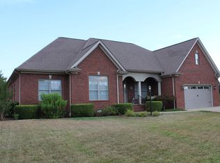 665 Peppers Mill Dr, Paducah, KY 42001