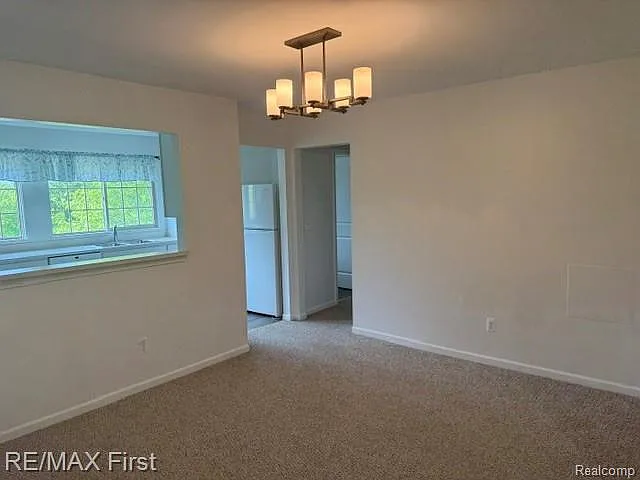 16713 Kensington Dr — Photo 12