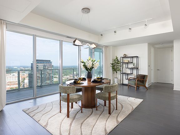 5th image of 110 N Corcoran St #2502