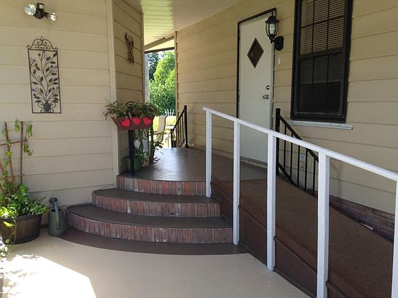 2nd image of 2963 Fiddlewood Cir