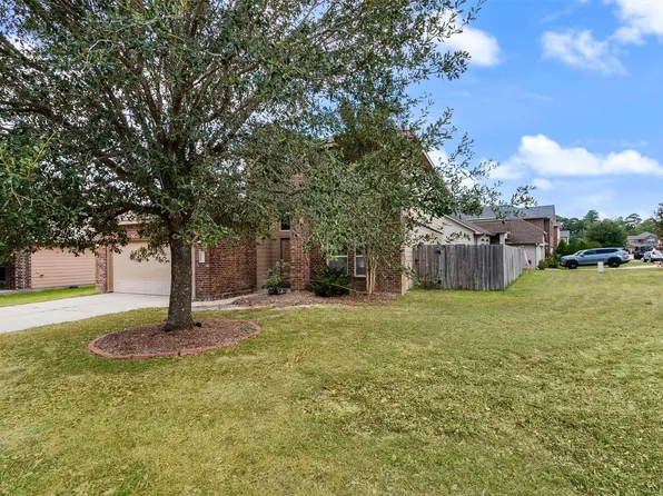12533 Canyon Hill Dr, Willis, TX 77318