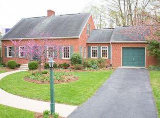 1130 Hillcrest Dr, Harrisonburg, VA 22801