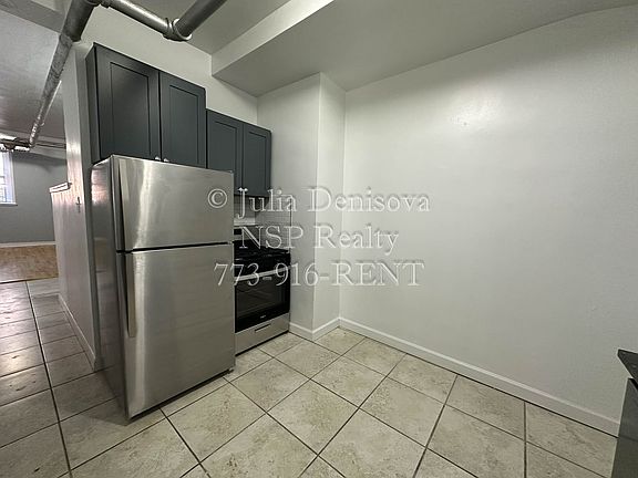 4th image of 1361 W Estes Ave #X