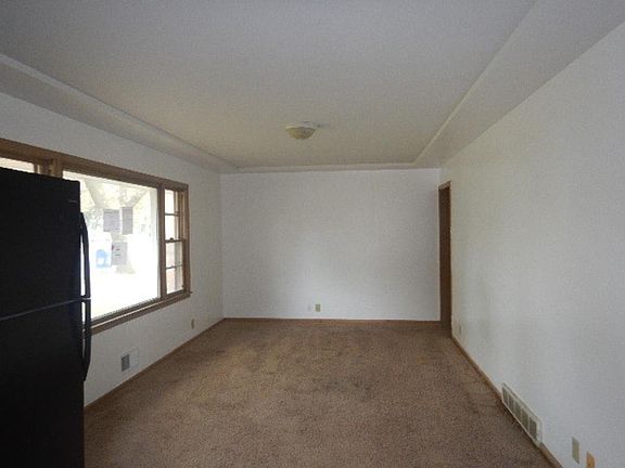 2nd image of 6042 Dupont Ave N
