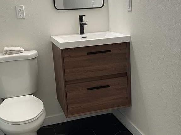 5th image of 20756 Keswick St #1