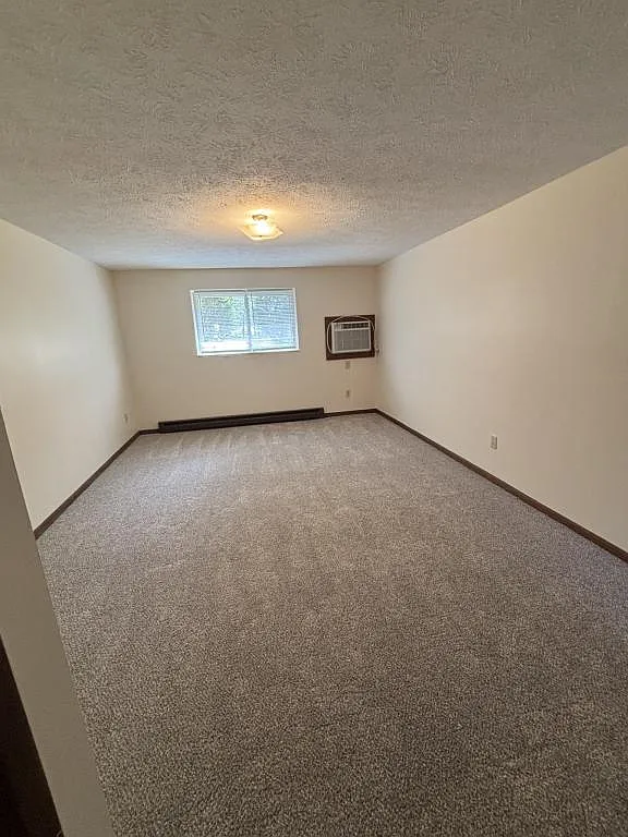211 Dodge Dr, Apt C2 — Photo 4