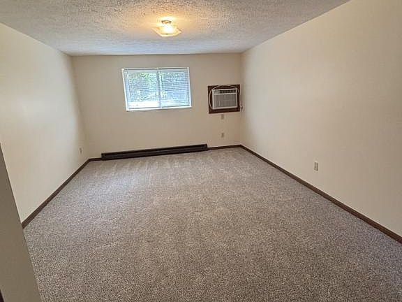 4th image of 211 Dodge Dr APT C2