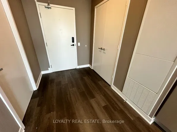 3900 Confederation Pkwy, Mississauga, ON