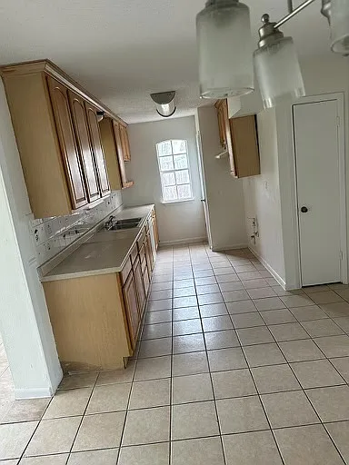 1119 Pebblebrook Dr — Photo 9