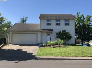 231 W McKinley St, Carlton, OR 97111