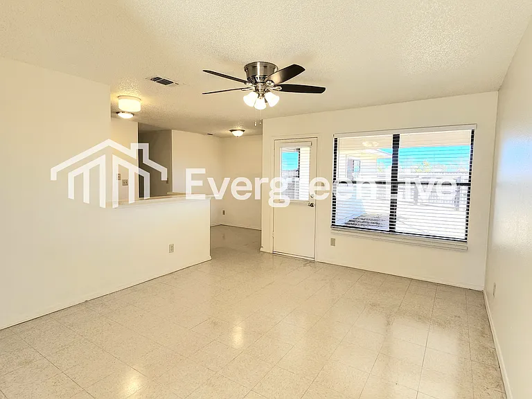 2102 Santa Clara Ct — Photo 6