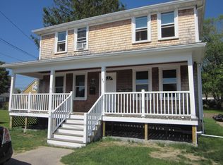 49 East St, Bristol, RI 02809