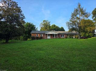 2591 Boomer Rd, Boomer, NC 28606