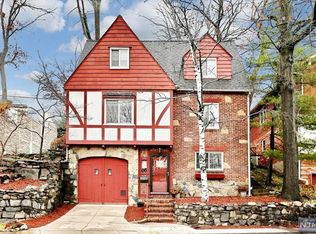 511 Winterburn Grv, Cliffside Park, NJ 07010