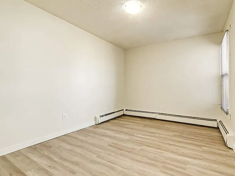 11820 88th St NW — Photo 32