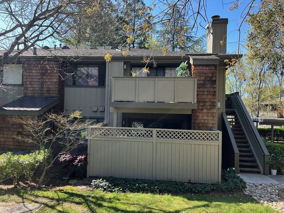 1st image of 2911 La Terrace Cir