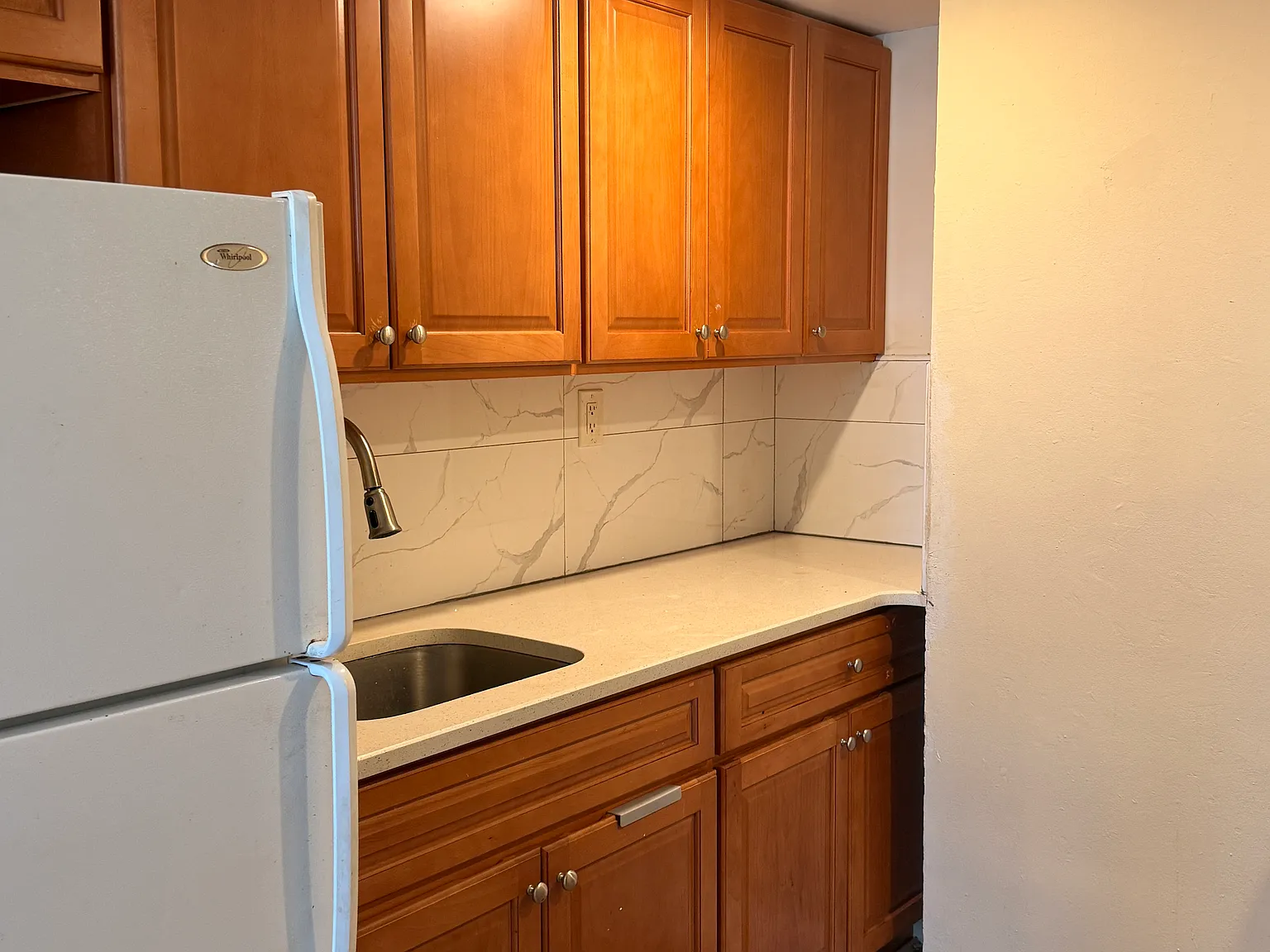 2 bed, 750 sqft, $2,350 — Photo 4