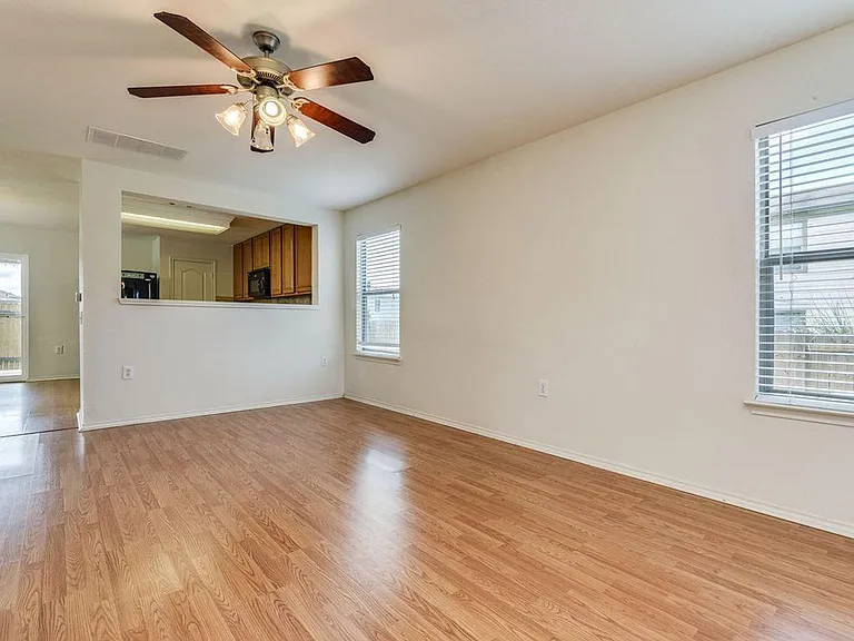 4607 Nuckols Crossing Rd — Photo 2