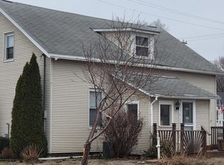 203 Jefferson St, Buffalo, IA 52728