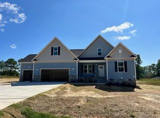 133 Red Rocks Cir, Benson, NC 27504