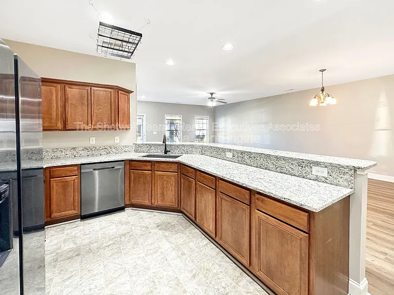 132 Hardinberry St — Photo 23