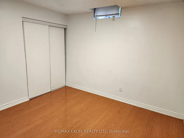 20 Wickham Ct #BASEMENT — Photo 2