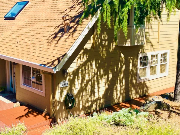 14002 Hemlock Dr, Penn Valley, CA 95946